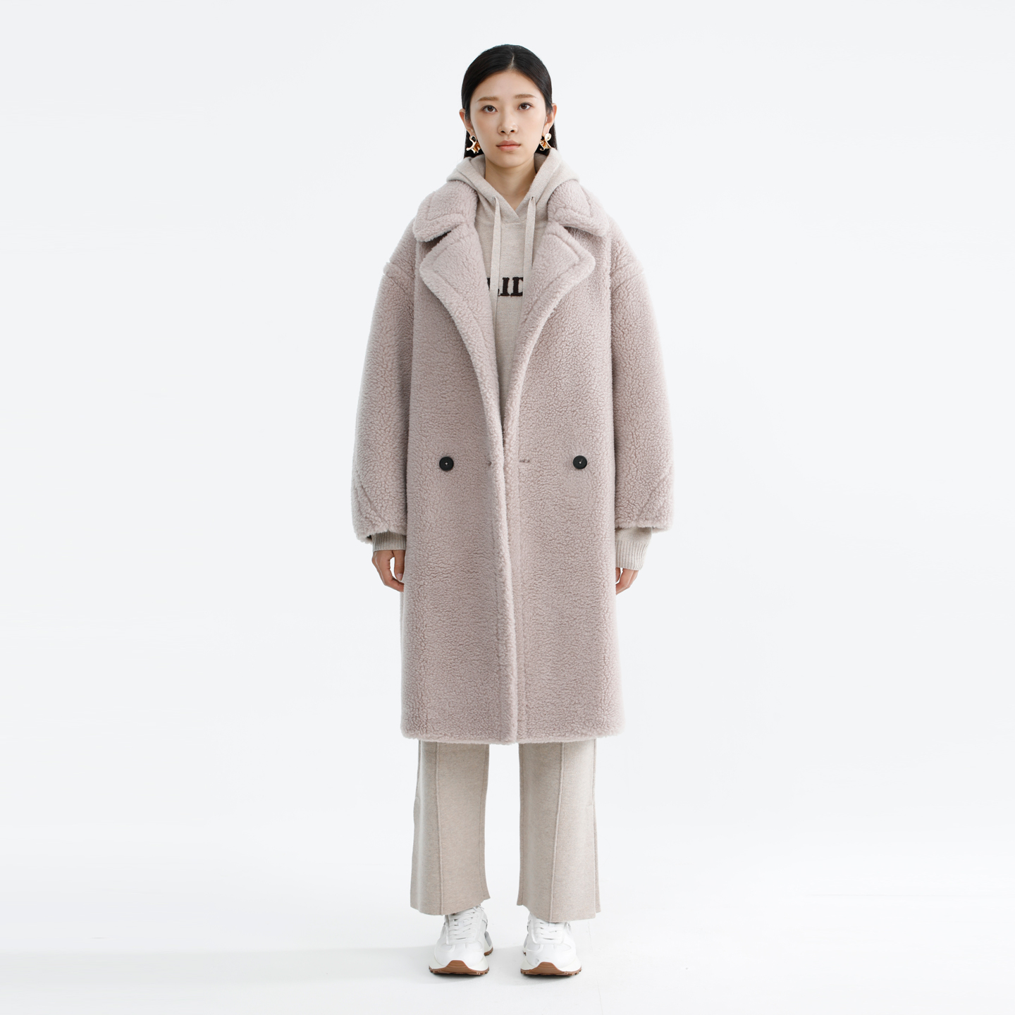 卡莉朵拉大衣C27D7783冬季新款简约时尚温暖而柔和感
