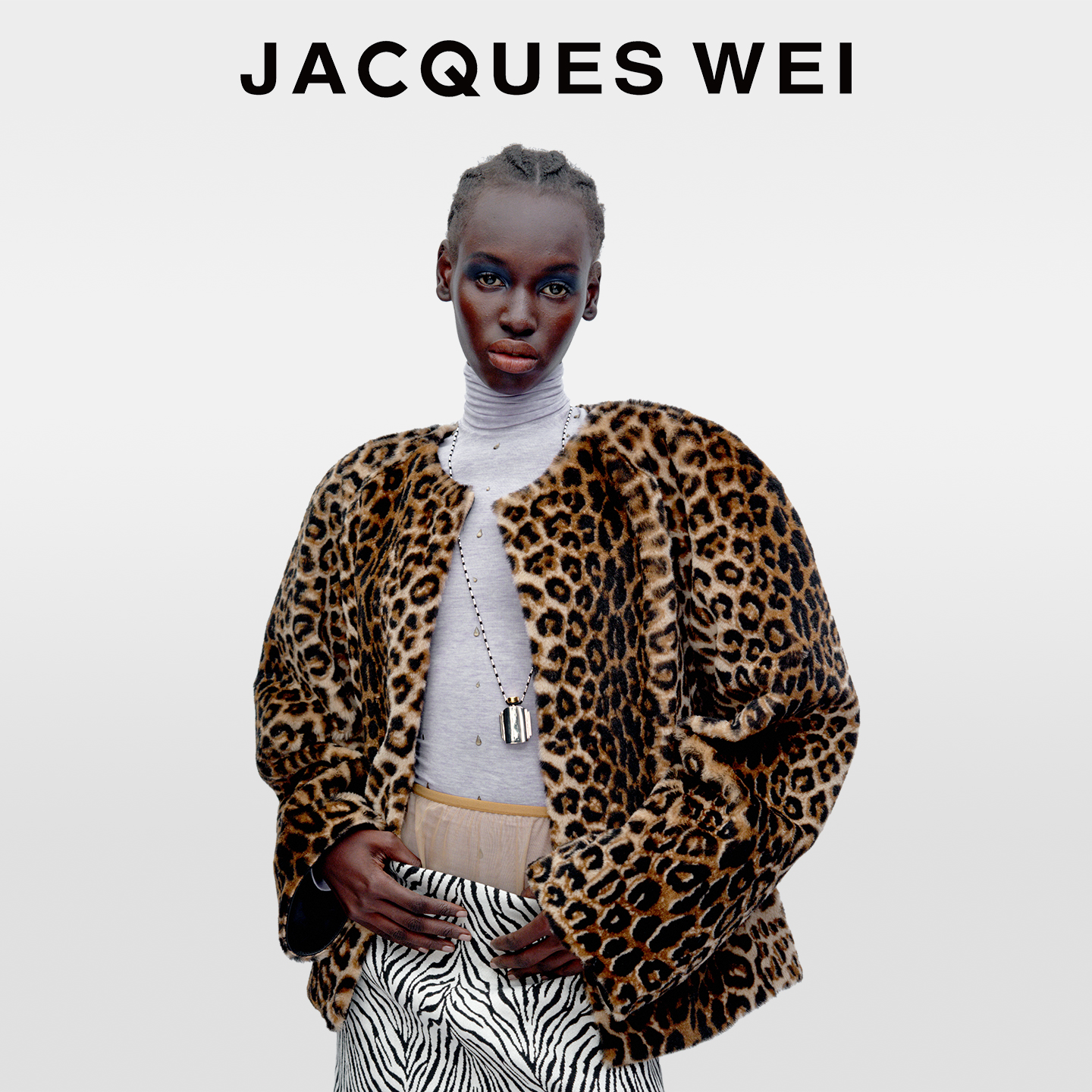 JACQUESWEI豹纹金扣短款皮草