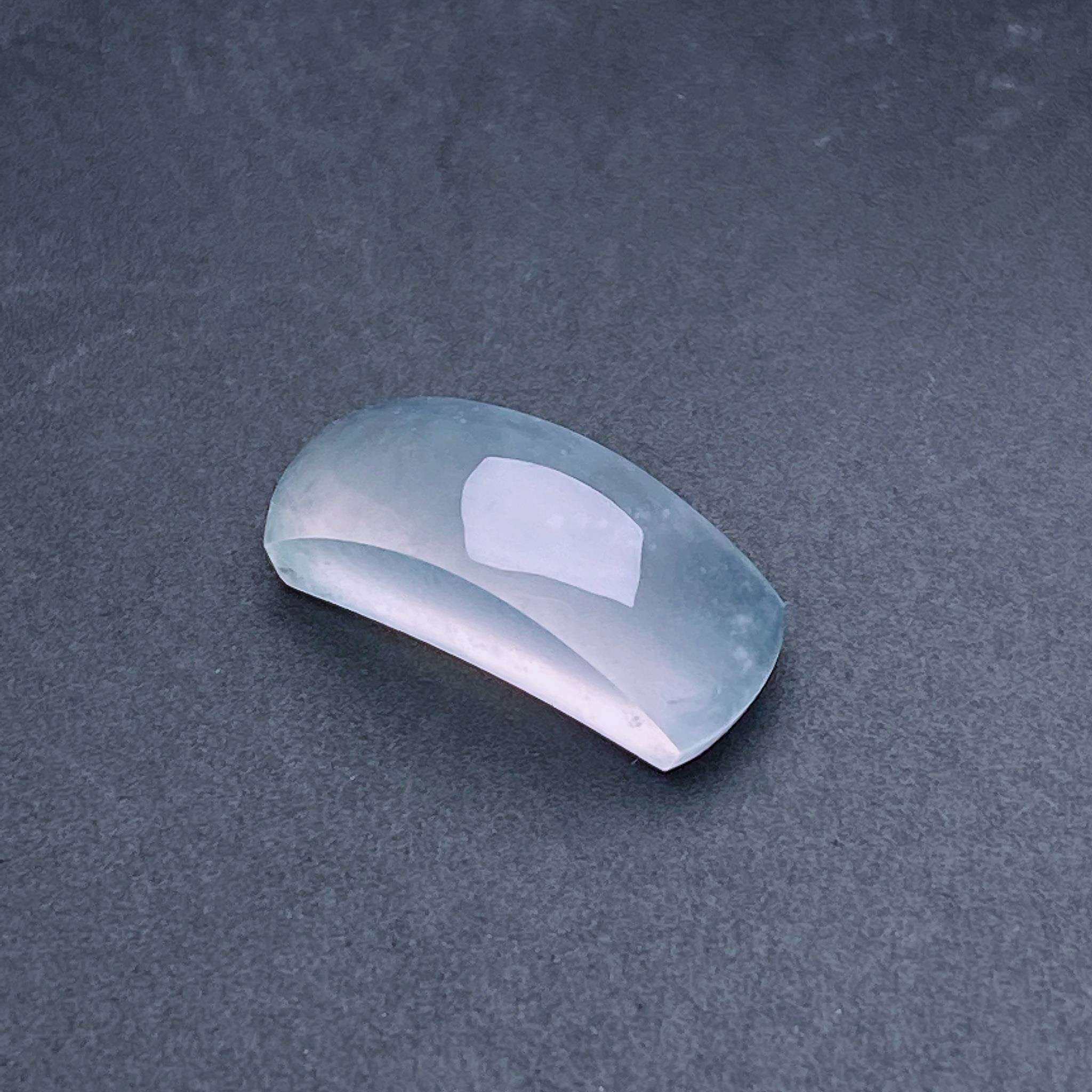 缅甸天然翡翠货高冰种马鞍戒面fxj,尺寸:15.8-6.3-5.6mm
