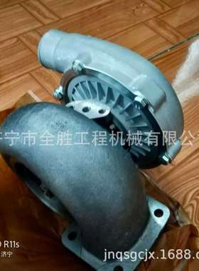 D65E-12推土机风扇17M-911-3370 涡轮增压器总成 水箱上下水管