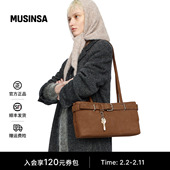 新款 OSOI 女士25冬季 通勤斜挎休闲钥匙挂饰腋下单肩包MUSINSA