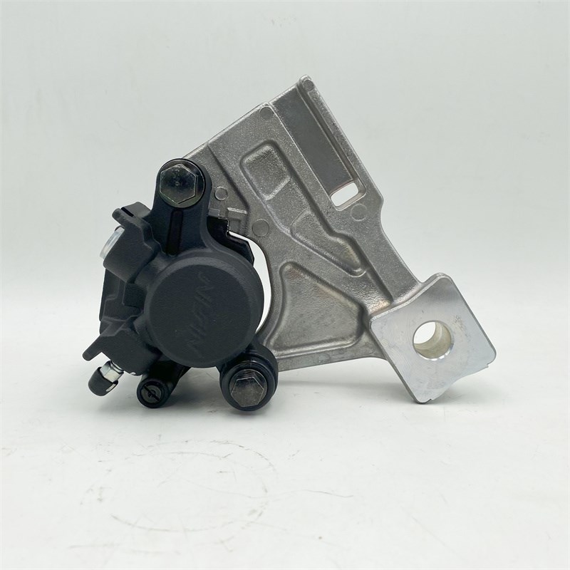 适用GW250前下j泵GSX250R DL250-A前下泵后刹车泵制动卡钳下泵支