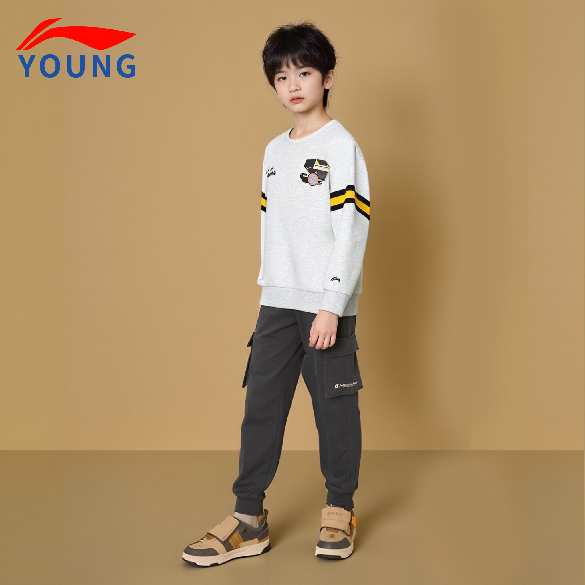 李宁男童卫衣柔软透气圆领宽松