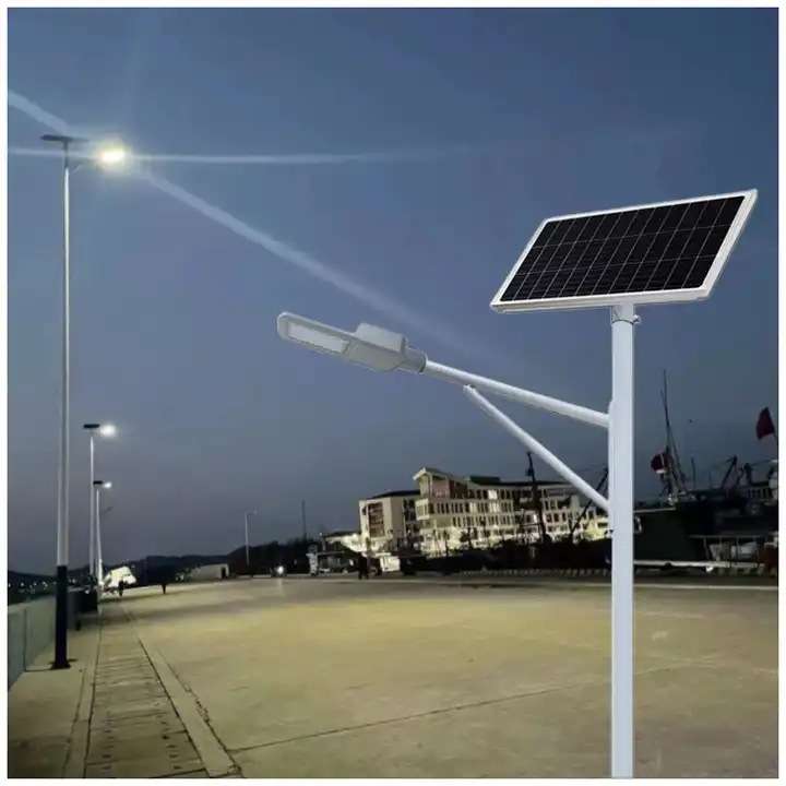 山东厂家6米太阳能路灯30瓦道路灯户外50w六米功光伏LED节能led灯