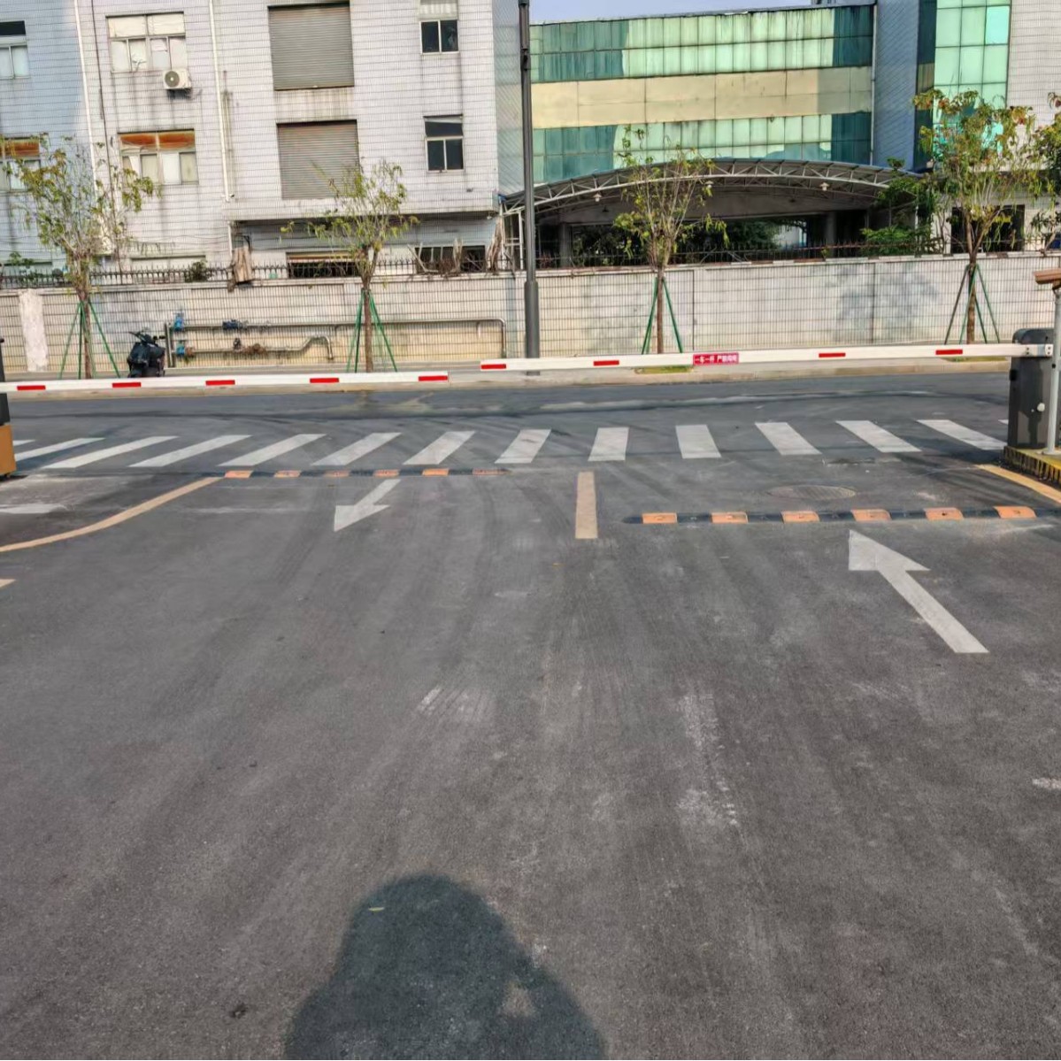智能停车场收费管理系统、停车场设施、停车场管理设备