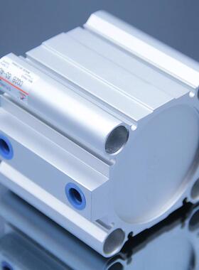 辰薄型气缸方型气缸CDQ2B125-5/10/19315/20/25/30/40星///50/751