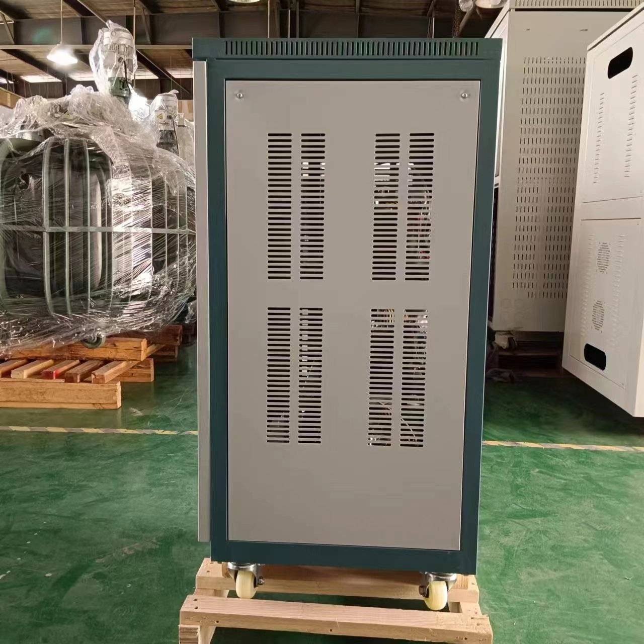 10KW-SVC380v稳压器工业机器智能稳压 三相交流稳压器6kw大功率