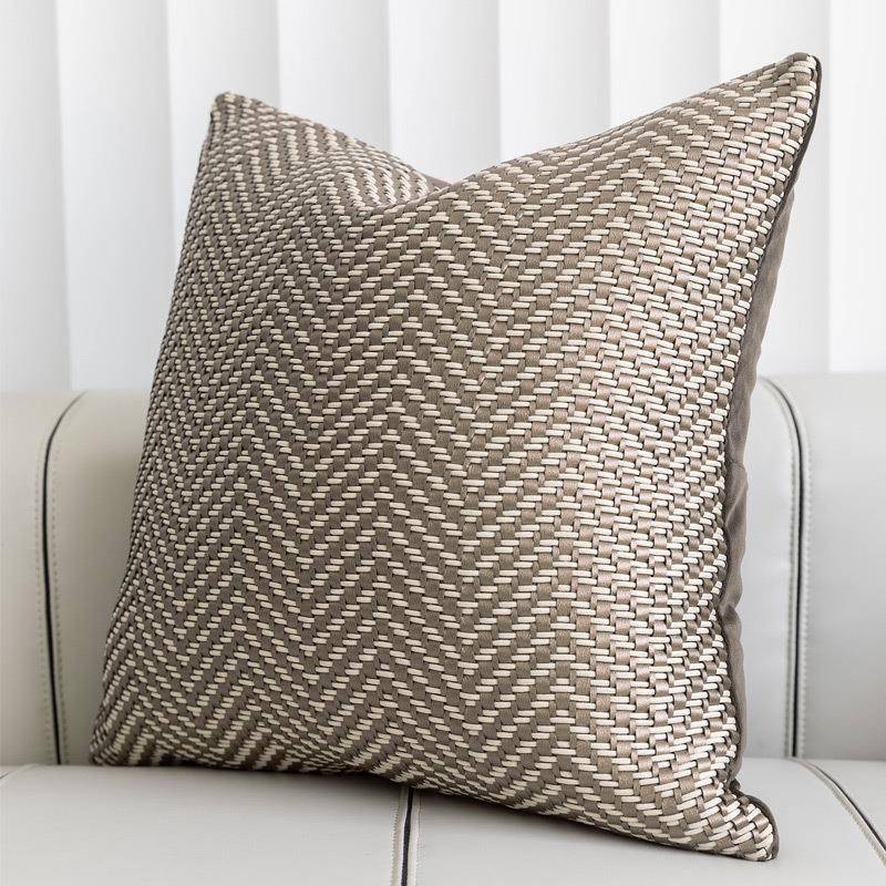 手工编织灰褐色人字PU现代轻纹奢皮色质咖枕套沙发靠抱垫CYY样板