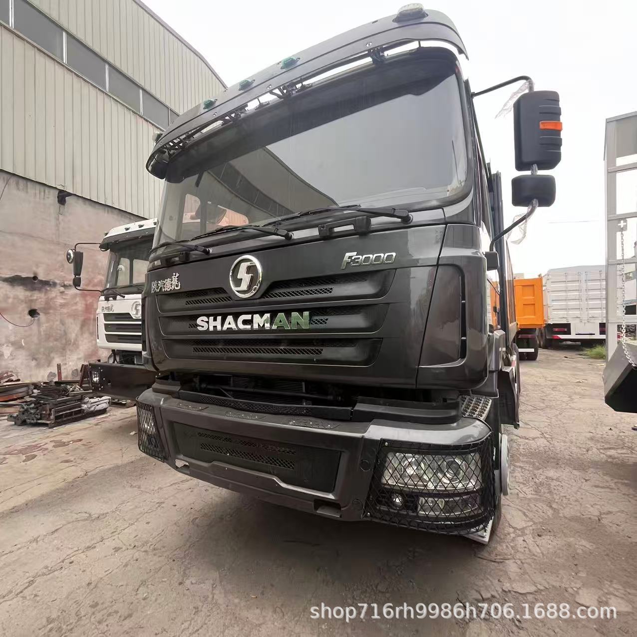 库存 陕汽后八轮6X4环保渣土车 371马力工程矿山土方自卸车