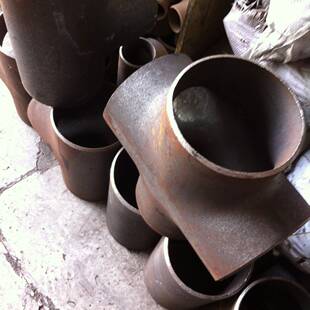 不锈钢304焊接四通20#三通镀锌对焊四通无缝三通