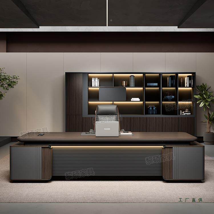 奢新中式小型老板大桌办公桌感实985木烤漆班台办公轻室办公家具