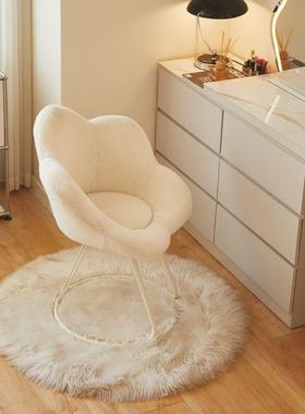 卧室轻奢奶油椅子女简约靠背美甲梳56882椅网红子化妆花妆瓣家用