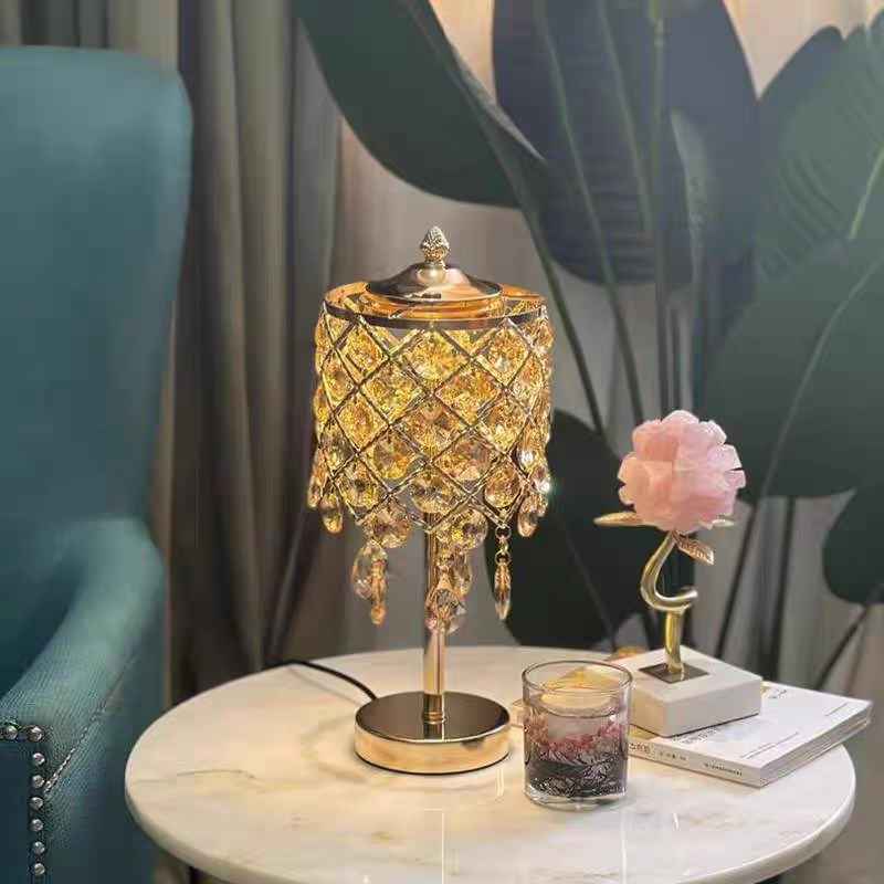 水晶台灯卧室床头灯轻奢高级感简约现代创意摆件长明灯结婚氛围感