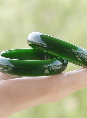 仿和田碧玉菠菜绿乳化玻璃手镯会弹起的玻璃外蒙料防弹手镯抗摔润