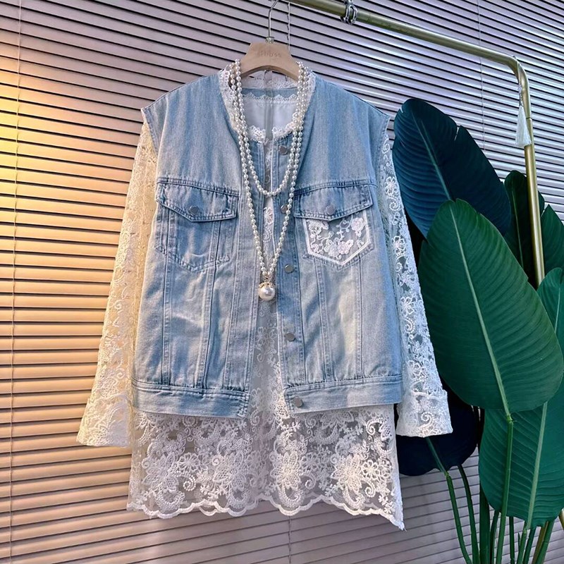 2025春季爆款蕾丝拼接设计感牛仔马甲大码女装胖mm蕾丝打底衫套装