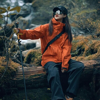 专业冲锋衣防水防风耐磨硬壳男女武功山旅行露营通勤夹克进藏川西