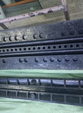 压线板单线槽橡胶减速带盖线板PVCF电缆护线槽板水管盖线板双线槽