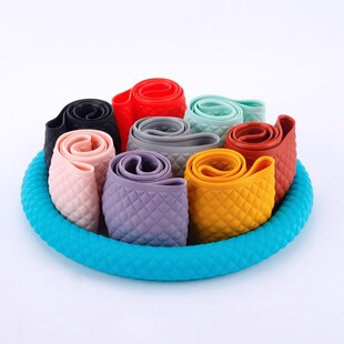 汽车四季 轿车通用硅胶运动方x向盘套可爱男女车用防滑无味硅胶把