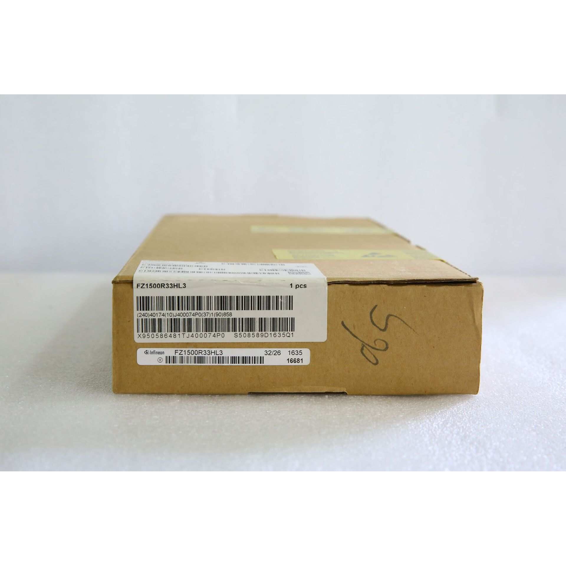 晶体管类型：IGBT -MODULES型号FZ1500R33HL3