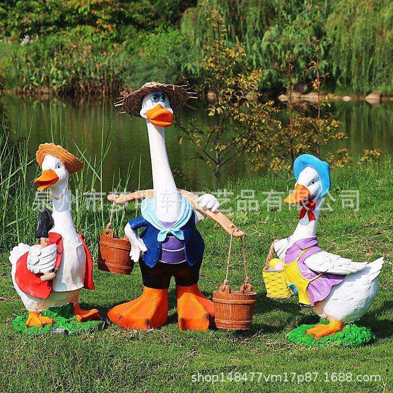 户外农场花园庭院幼儿园树脂动物模型装饰工艺品卡通劳动鸭子摆件