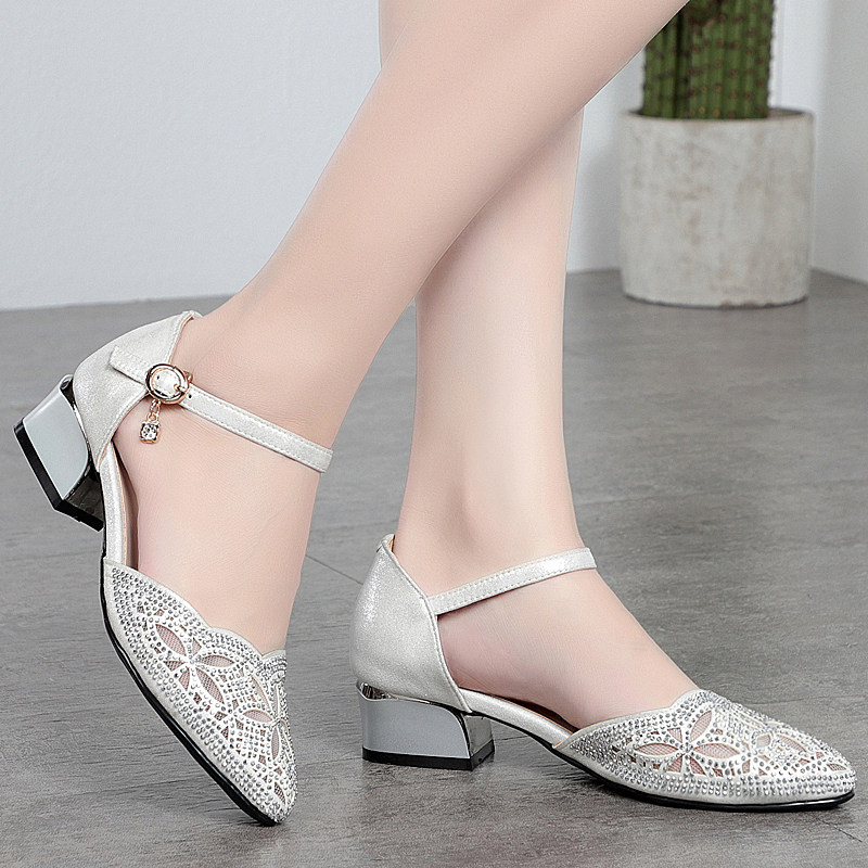 包头凉鞋女夏低跟镂空网纱女鞋粗跟女单鞋百搭一字扣带包跟妈妈鞋,女鞋,时装凉鞋,淘宝优惠券,粉丝福利购,淘宝优惠卷