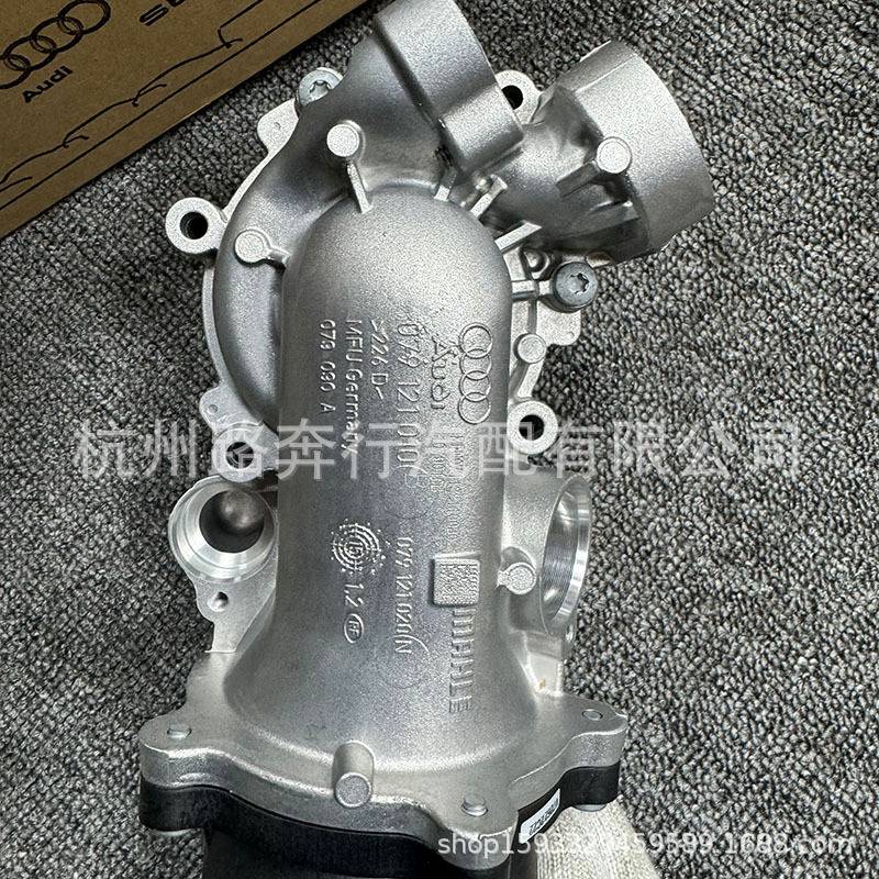 079121010B 079121010B/079121013B/J/R适用宾利飞驰欧陆4.0T水泵