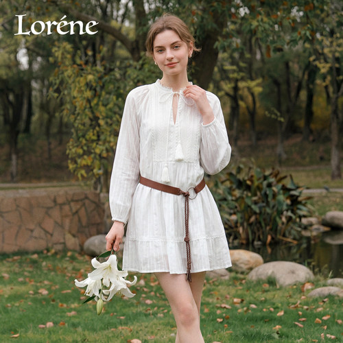 LORENE法式镂空刺绣灯笼袖连衣裙