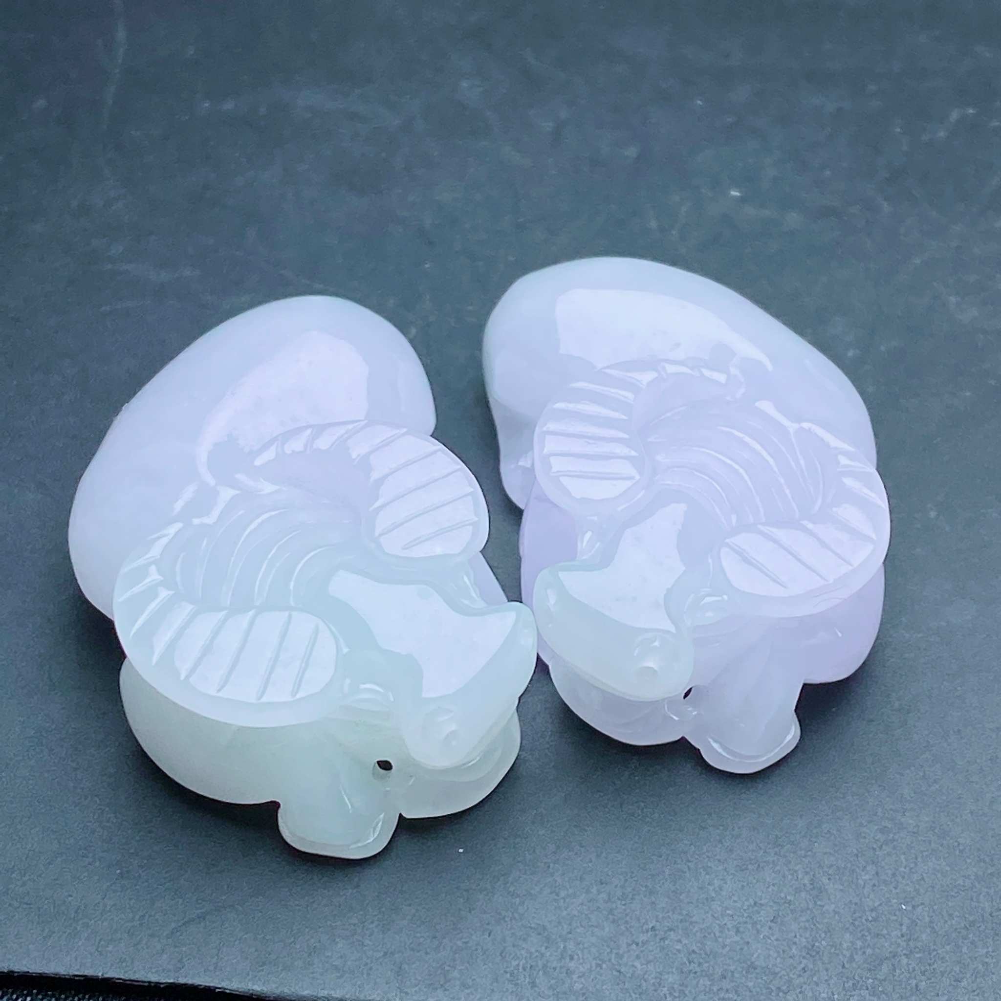 缅甸天然翡翠a货冰紫生肖牛一对pcx尺寸：40.1-23.3-12.1mm