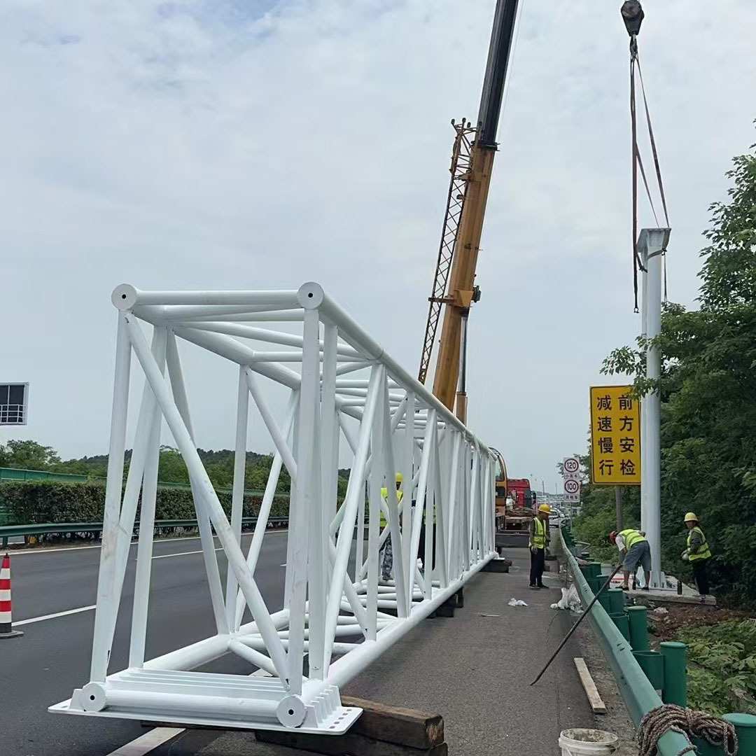 高速公路龙门架交通安全防护设施国道省道安全指示牌限高架路垮