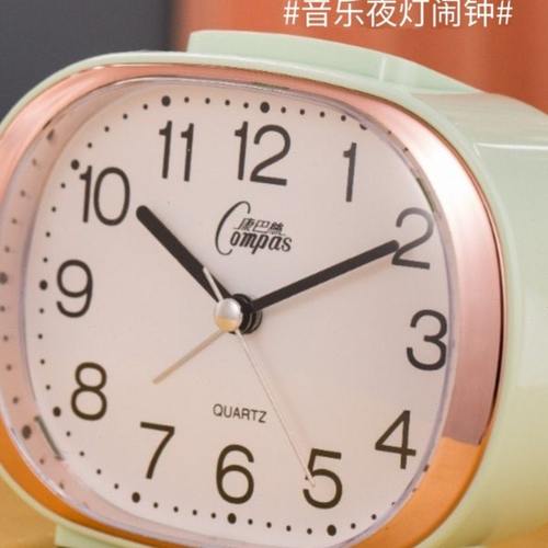 新款闹钟无声静音夜灯音乐闹钟家用儿童床头钟表老年人家用大字体