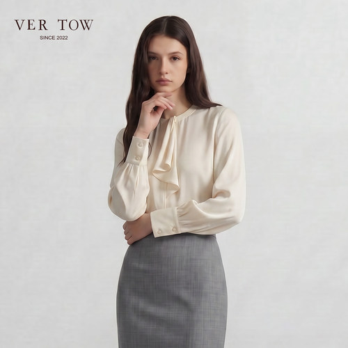 VERTOW米白桑蚕丝圆领飘带衬衫