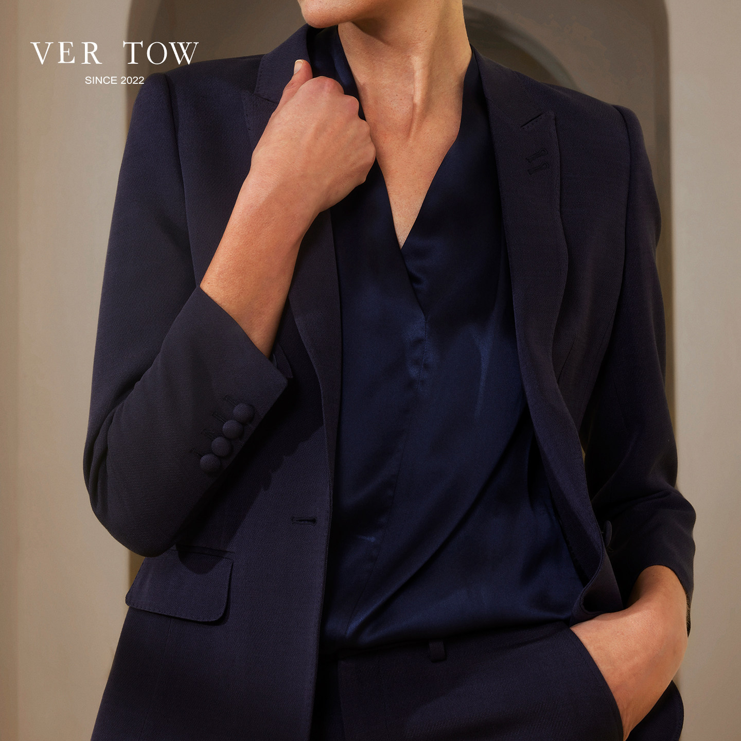 【限时6折】VER TOW藏青色桑蚕丝丝羊毛高级感商务西装套装 女