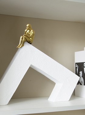 现代轻奢几何图形抽象人物客厅电视柜架陈列摆件样板间装饰品搭配