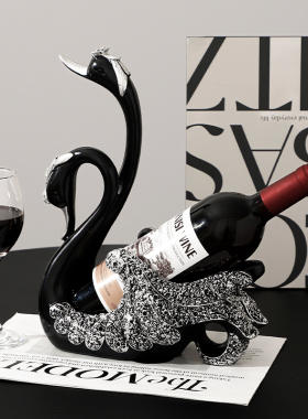 轻奢高档客厅家居玄关餐边电视柜酒柜装饰品红酒架黑天鹅摆件创意