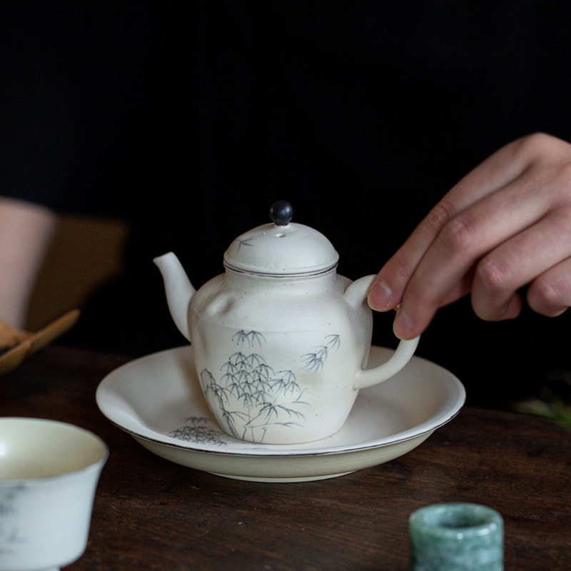 手绘陶瓷复古茶壶粉引墨竹手捏壶日式风家用泡茶壶单壶防烫手抓壶