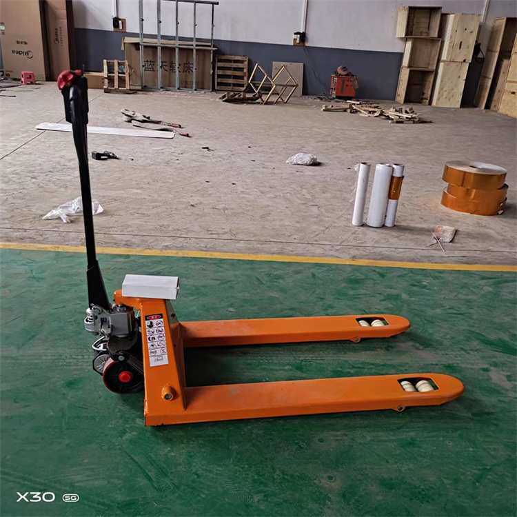液压叉车手动地牛叉车工地冷库运输车半电动地牛液压搬运叉车