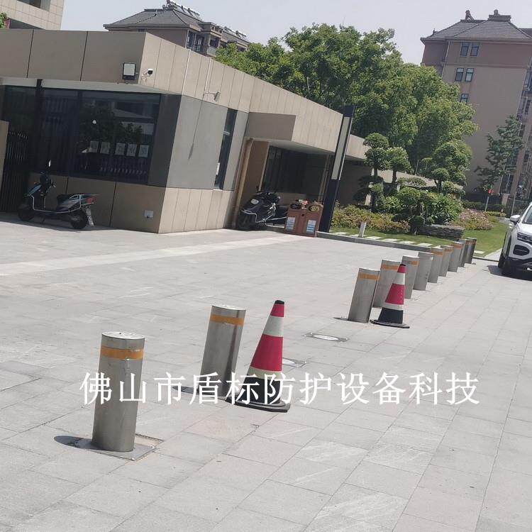 小学大门防撞升降柱便捷通道出入口管理拦截路桩现货不锈钢车档