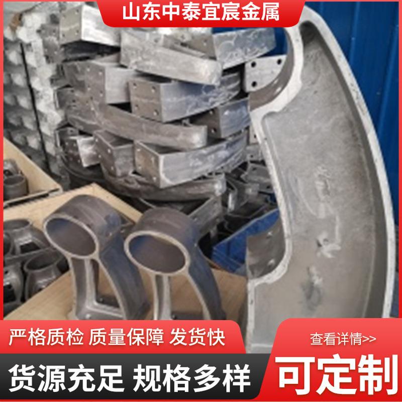 波形护栏法兰盘立柱铸铁防撞设施配件立柱防撞护栏立柱支架现货图片