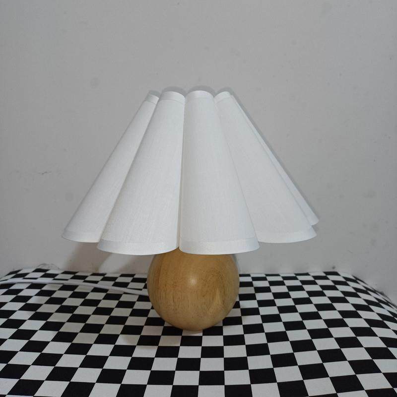 Vintage复古木北欧百褶罩台灯床头USB低压少女卧室床头装饰一对灯,特色手工艺,其他特色工艺品,淘宝优惠券,粉丝福利购,淘宝优惠卷