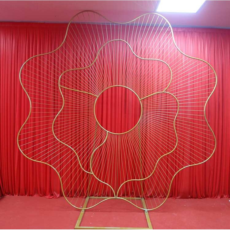 2019新款婚礼舞台背景装饰屏风道具铁艺千丝万缕背景花现场装饰