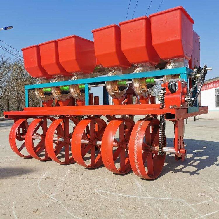 马来西亚适用种花生的机子大马力拖拉机带动浆腿免耕种肥一体机