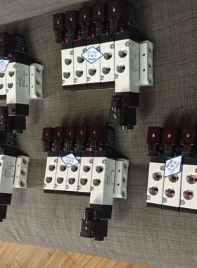 亚德客 4V310-10F=4+4V330E-10F=1 成组阀