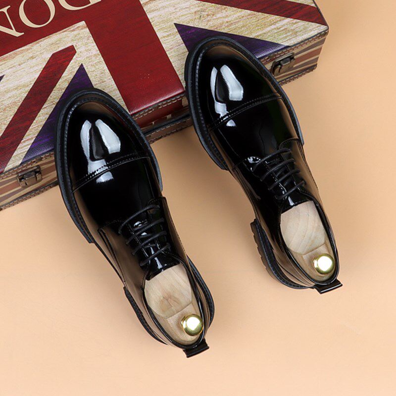 春秋新款漆皮尖头皮鞋男英伦韩版休闲男鞋内增高正装系带婚鞋子