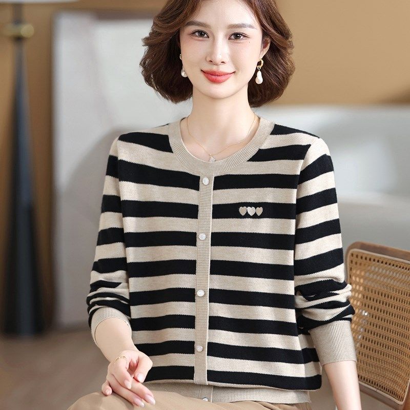 妈妈秋装2024新款百搭条纹上衣中老年女装洋气长袖毛衣针织打底衫