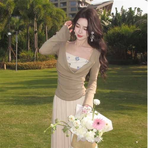 木子李的李2025绒感针织假两件长袖上衣女大摆高腰半身裙两件套装