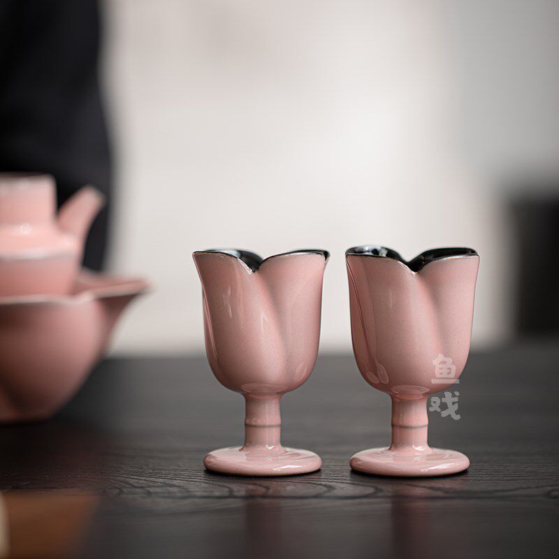 鱼戏粉色陶瓷高足花口茶杯家用女士专用主人杯闻香杯单杯品茗杯子