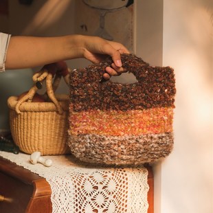 远家手工钩织包手腕包编织手拿包手提钱包百搭简约礼物冬F 025限