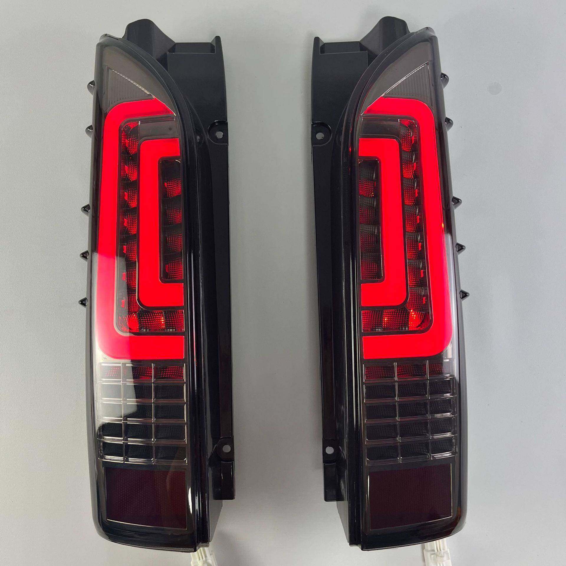 适用于05-18年丰田海狮HIACE200系LED尾灯刹车灯转向灯改装