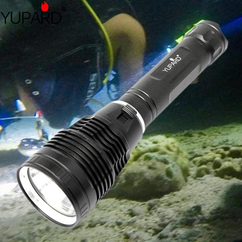 P70黄光强光大功率潜水手电水下夜潜补光远射探照应急灯