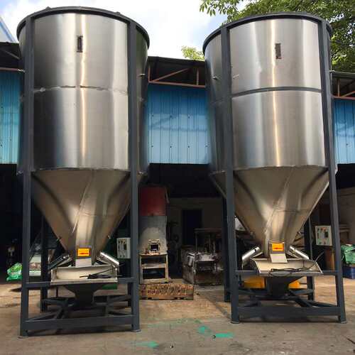 立式搅拌机塑料颗粒饲料混合机 可配加热不锈钢塑料桶混料机500kg